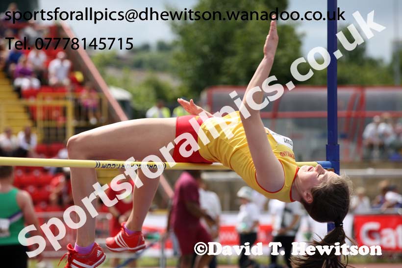Junior girls high jump, 2015 English Schools Track and Field Champs., Gateshead Stadium. Photo: David T. Hewitson/Sports for All Pics